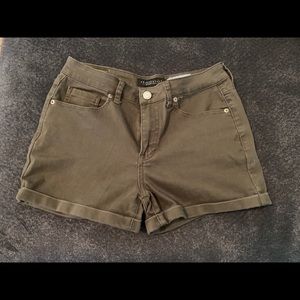 Aeropostale High Waisted Midi Shorts